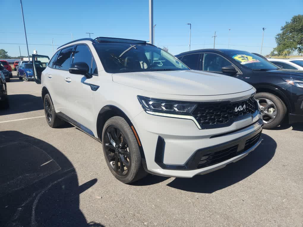 used 2022 Kia Sorento car, priced at $26,618