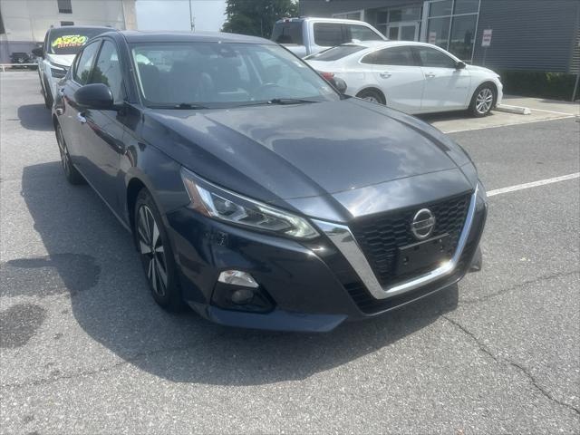 used 2022 Nissan Altima car, priced at $23,985