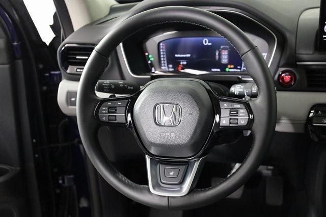 new 2025 Honda Pilot car, priced at $54,475