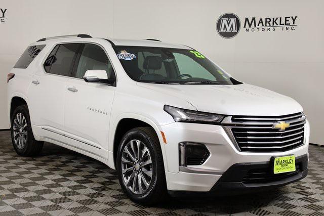 used 2023 Chevrolet Traverse car, priced at $40,988