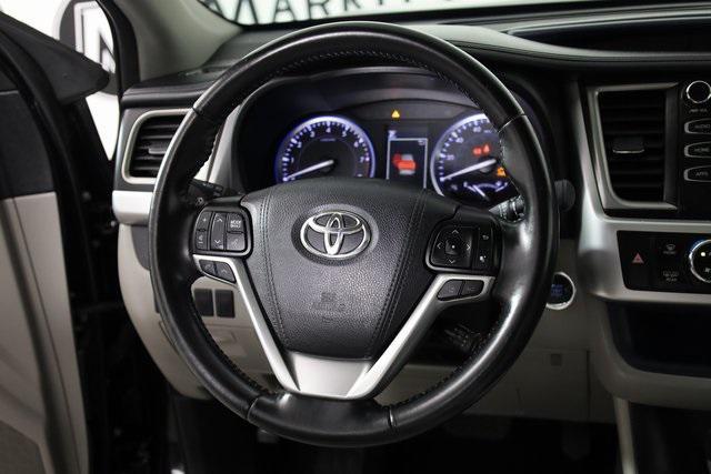 used 2017 Toyota Highlander car, priced at $20,372