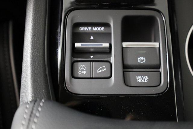 new 2025 Honda Pilot car, priced at $54,985