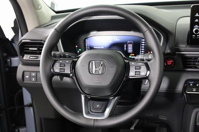 new 2025 Honda Pilot car, priced at $54,985