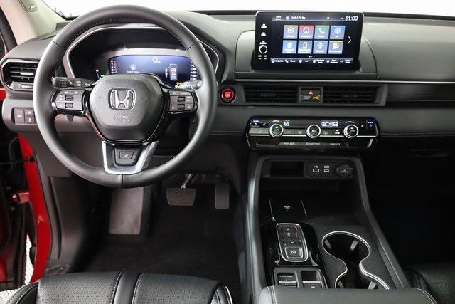 new 2025 Honda Pilot car, priced at $54,985