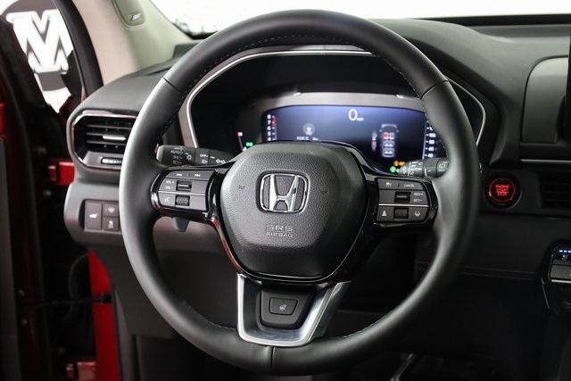 new 2025 Honda Pilot car, priced at $54,985