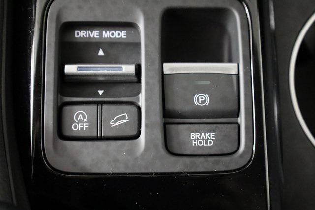 new 2025 Honda Pilot car, priced at $54,985