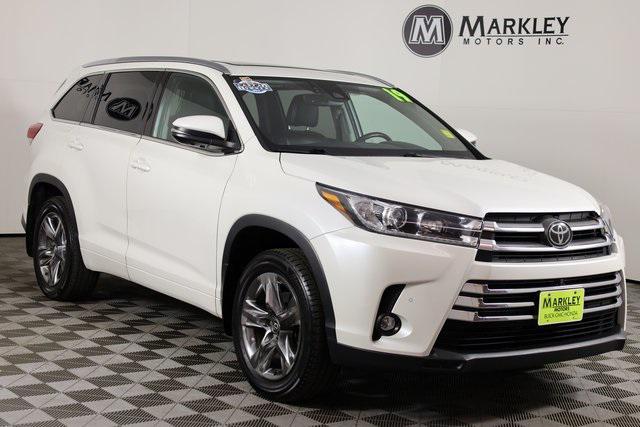 used 2019 Toyota Highlander car, priced at $26,972