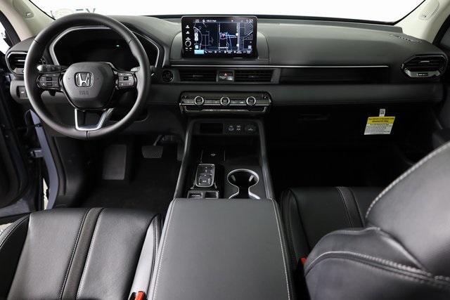 new 2025 Honda Pilot car, priced at $51,505