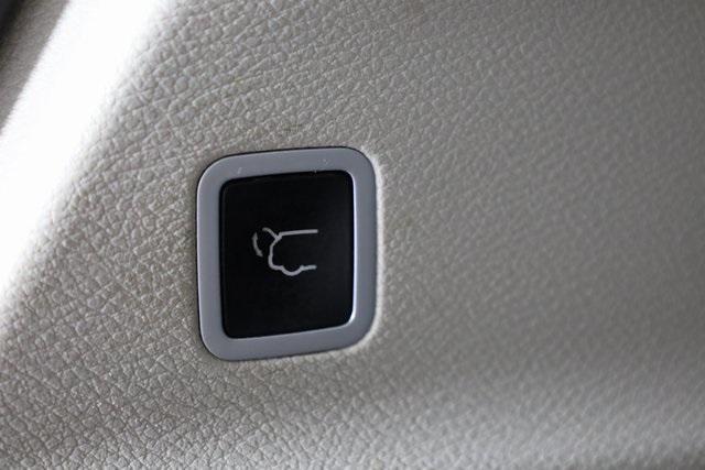 used 2018 Chrysler Pacifica car, priced at $13,072