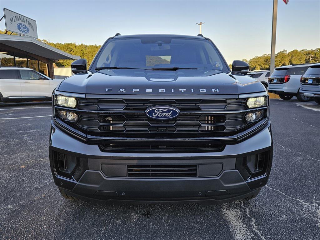 new 2025 Ford Expedition car, priced at $70,000