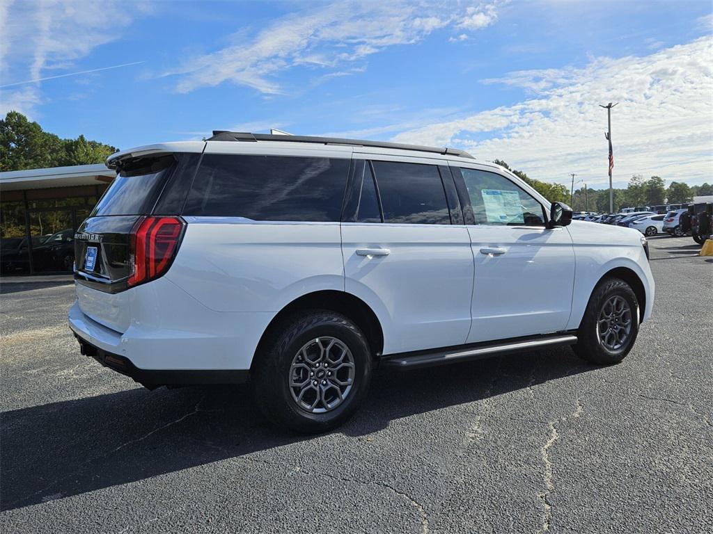 new 2025 Ford Expedition car, priced at $64,675