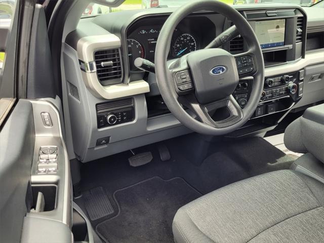 new 2025 Ford F-350 car, priced at $62,595