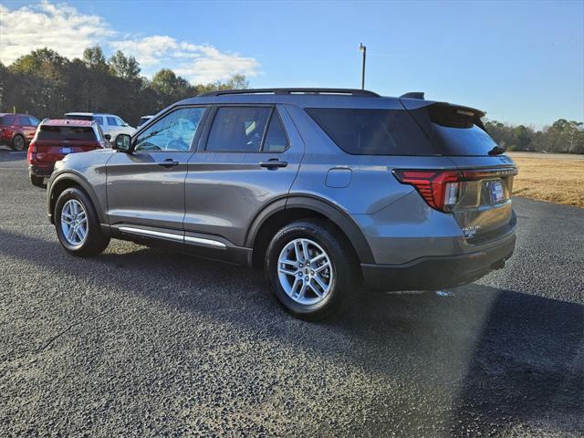 new 2025 Ford Explorer car, priced at $40,423