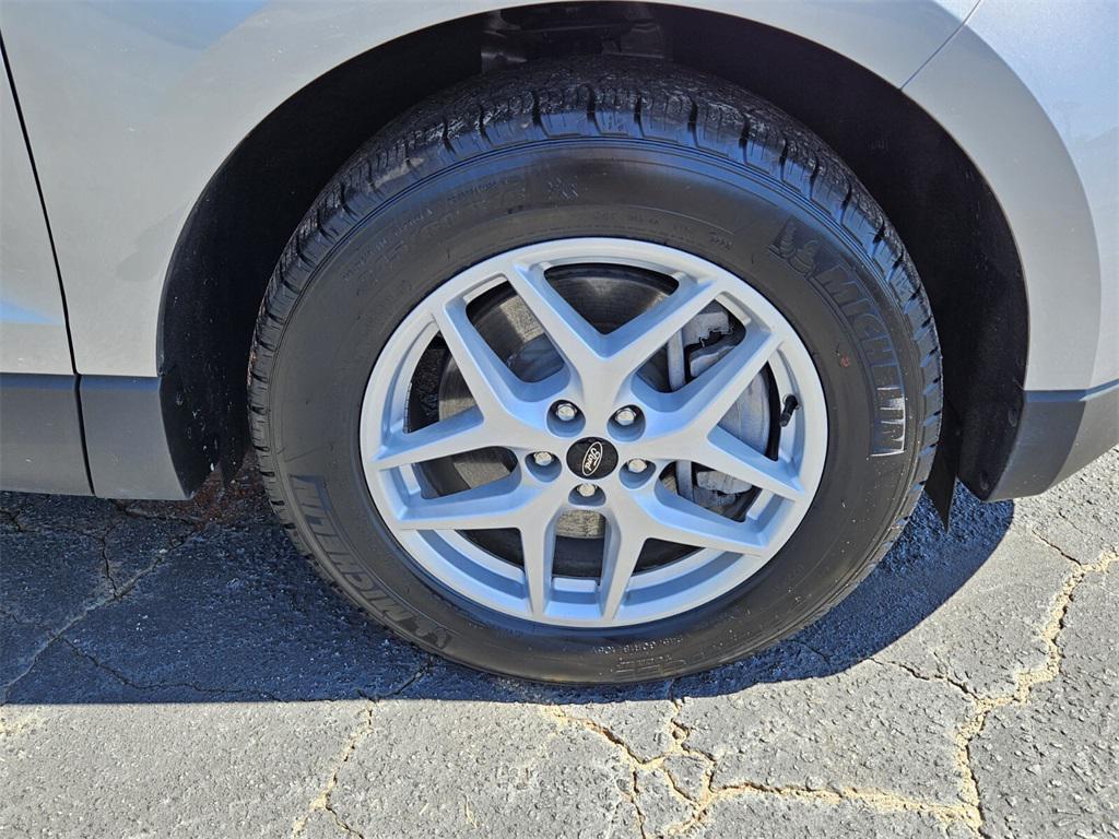 used 2024 Ford Edge car, priced at $28,998