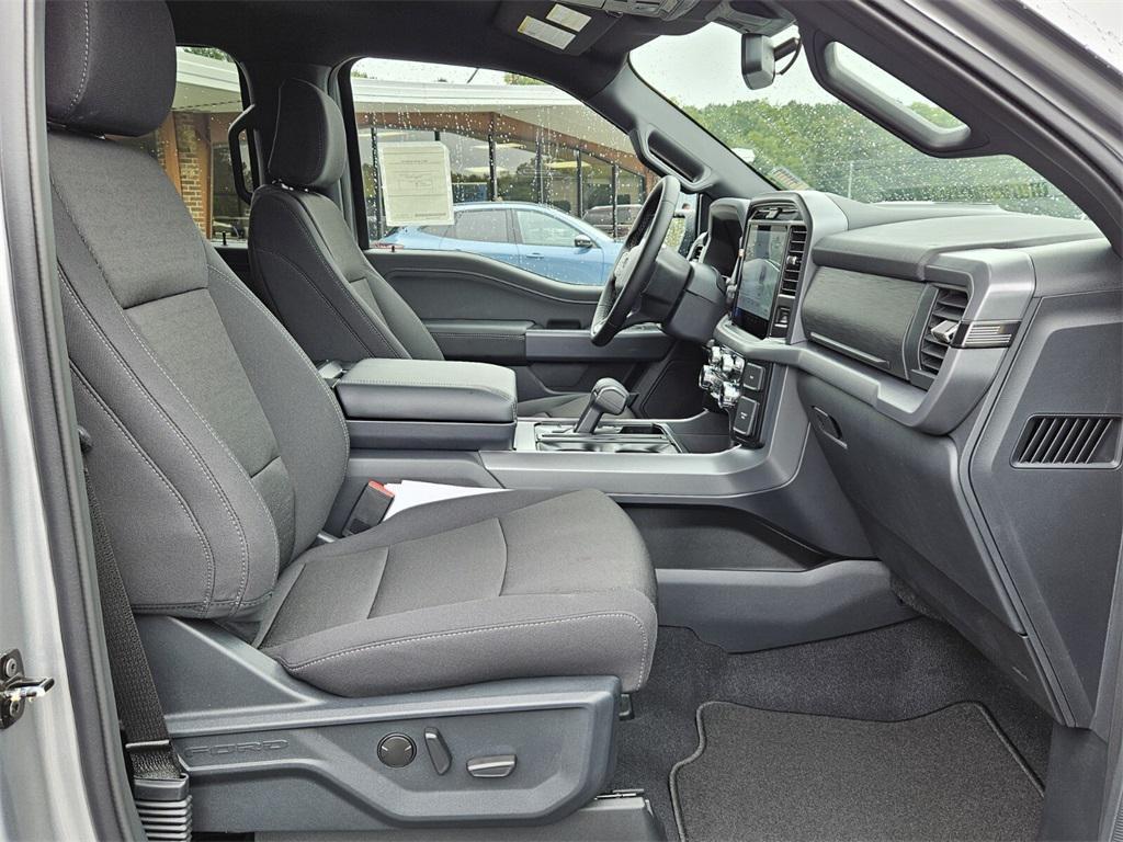 new 2025 Ford F-150 car, priced at $61,097