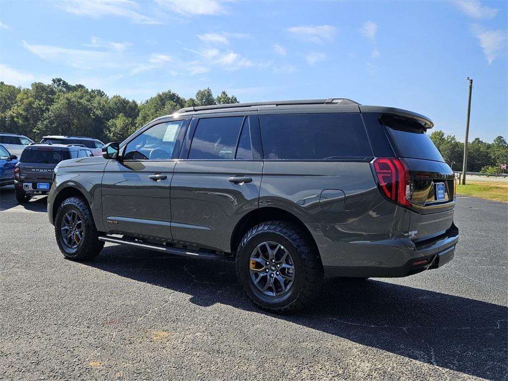 new 2025 Ford Expedition car, priced at $84,290