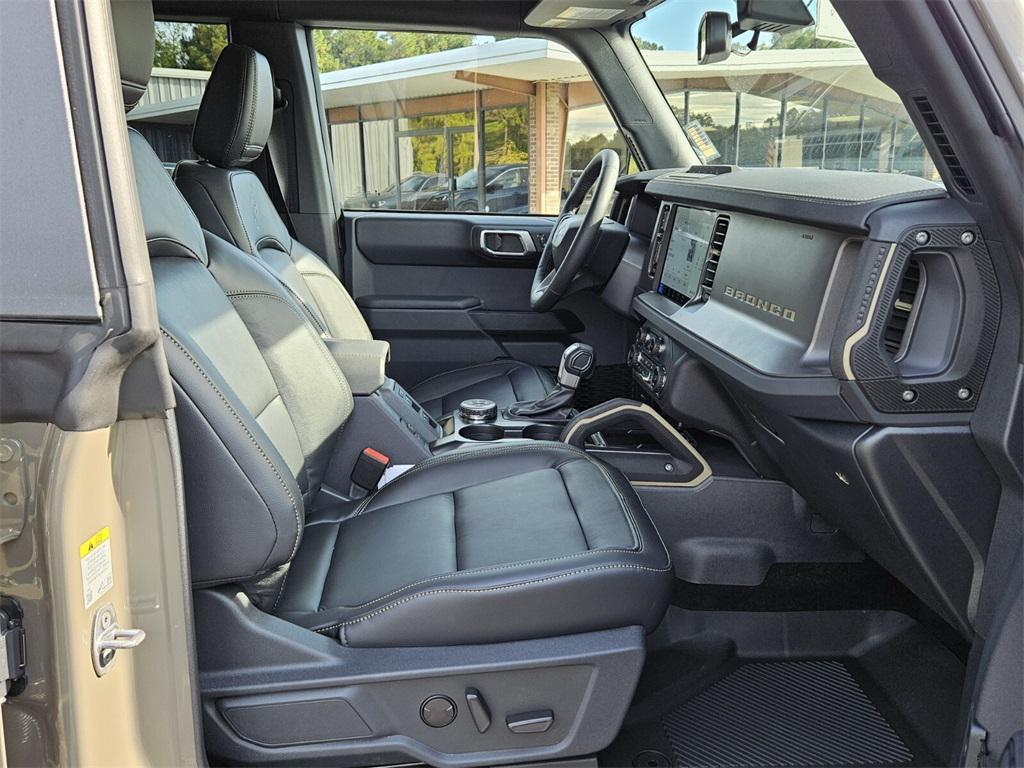 new 2025 Ford Bronco car, priced at $62,414