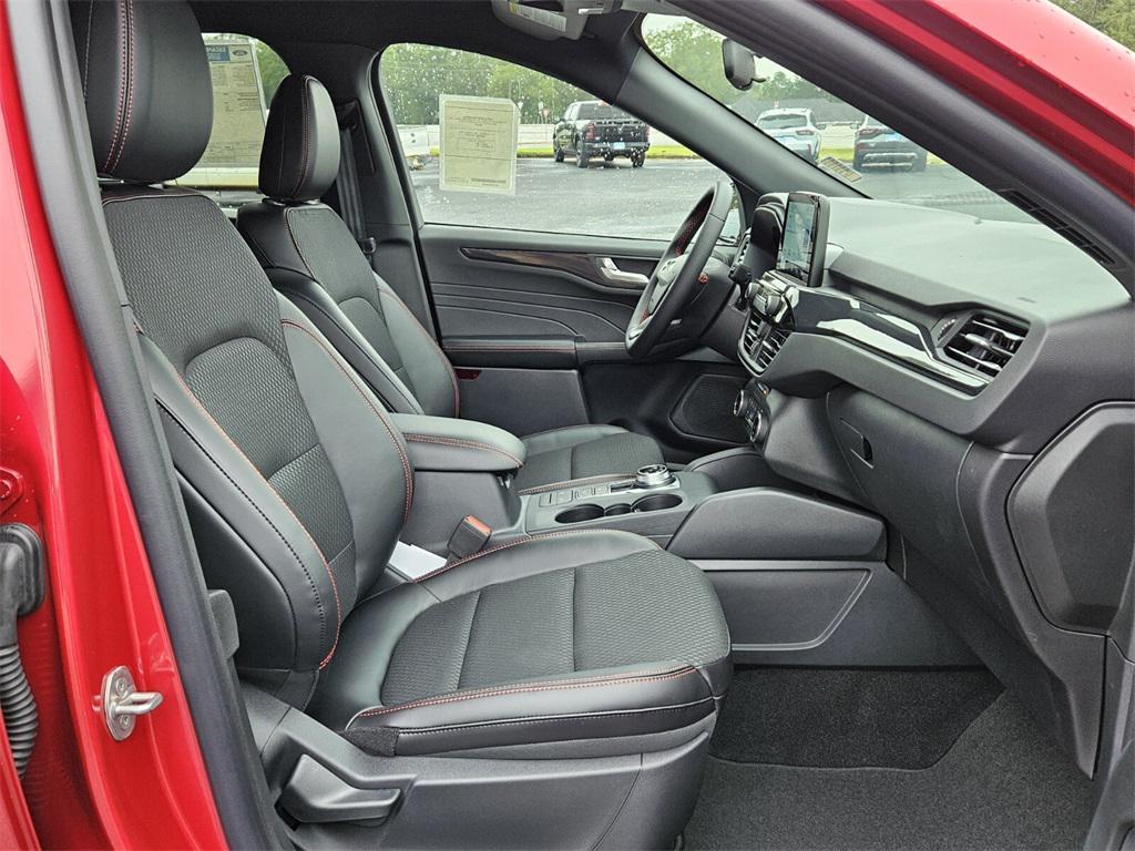 new 2025 Ford Escape car, priced at $33,190