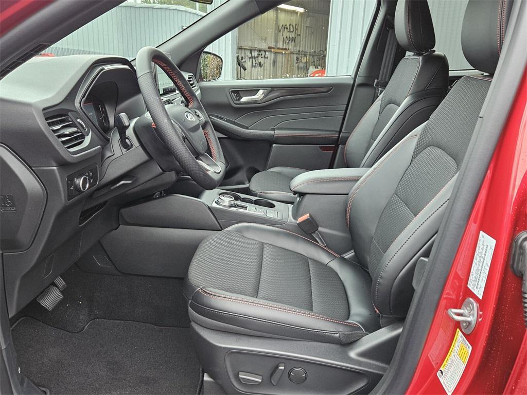 new 2025 Ford Escape car, priced at $33,190
