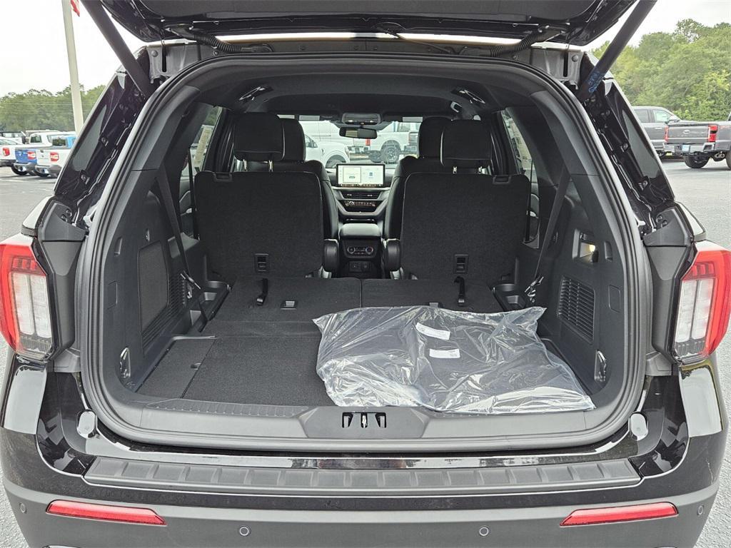 new 2025 Ford Explorer car, priced at $48,795