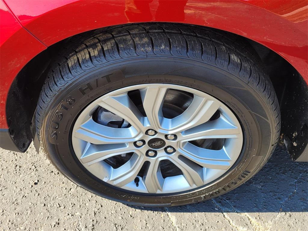 used 2024 Ford Edge car, priced at $26,895