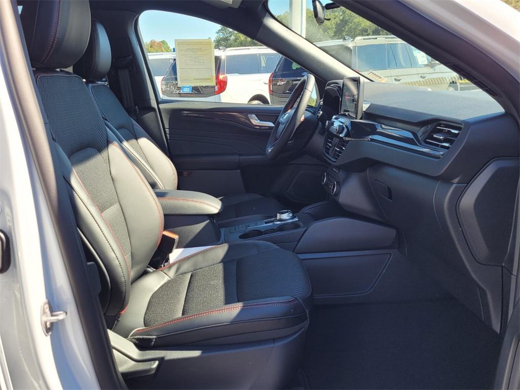 new 2026 Ford Escape car, priced at $33,007