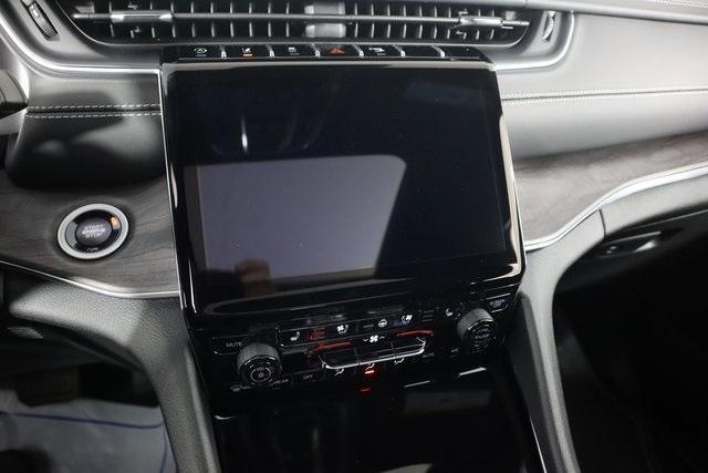 new 2025 Jeep Grand Cherokee car, priced at $58,092