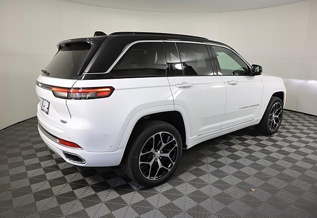 new 2025 Jeep Grand Cherokee car, priced at $62,995
