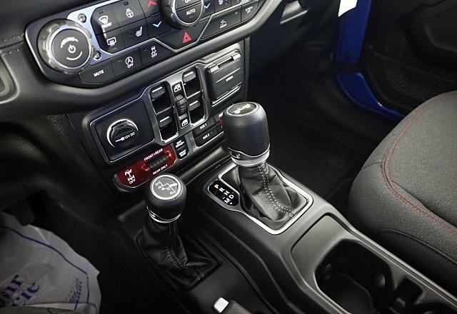 new 2025 Jeep Wrangler car, priced at $55,220