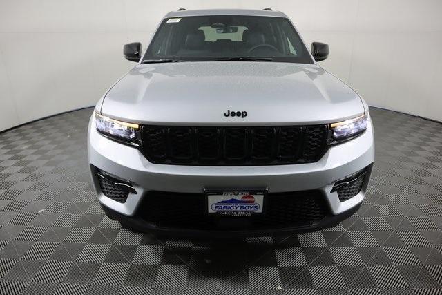 new 2025 Jeep Grand Cherokee car, priced at $46,584