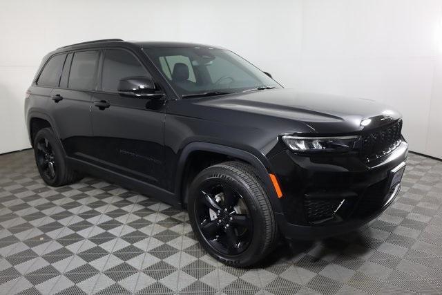 used 2023 Jeep Grand Cherokee car, priced at $35,295