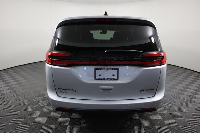 new 2023 Chrysler Pacifica Hybrid car, priced at $44,995