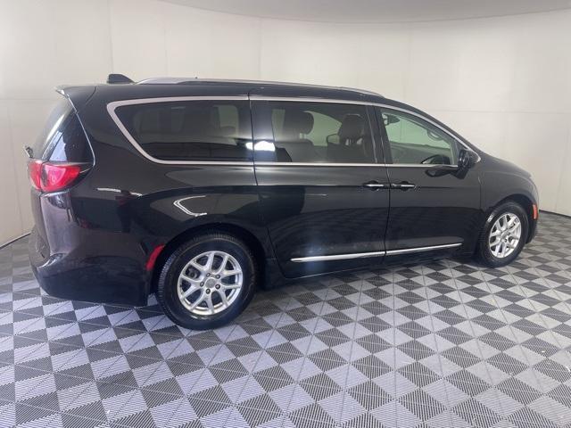 used 2020 Chrysler Pacifica car, priced at $17,995