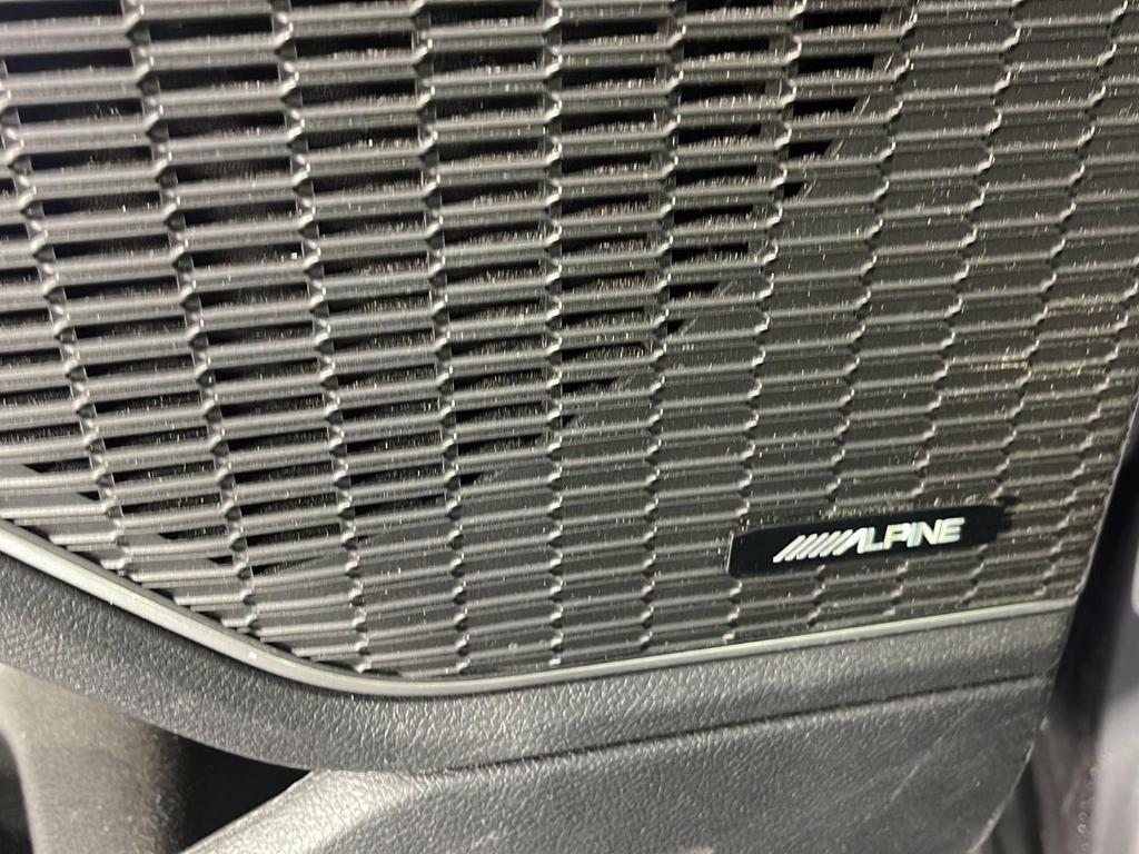 used 2022 Jeep Grand Cherokee car, priced at $34,995