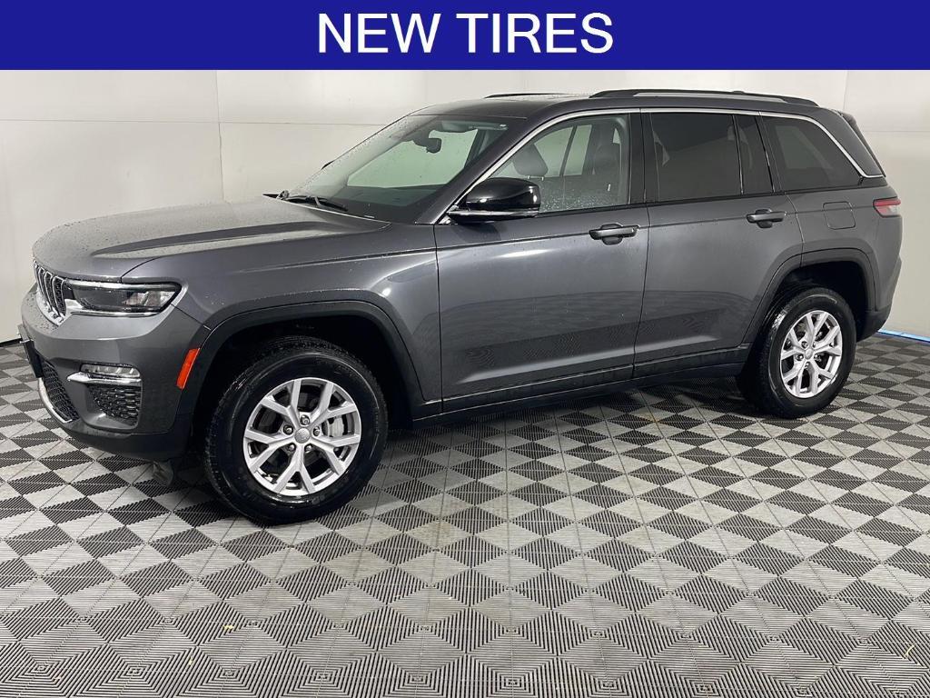 used 2022 Jeep Grand Cherokee car, priced at $34,995