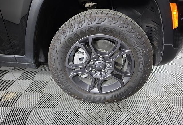 used 2024 Jeep Grand Cherokee 4xe car, priced at $39,495