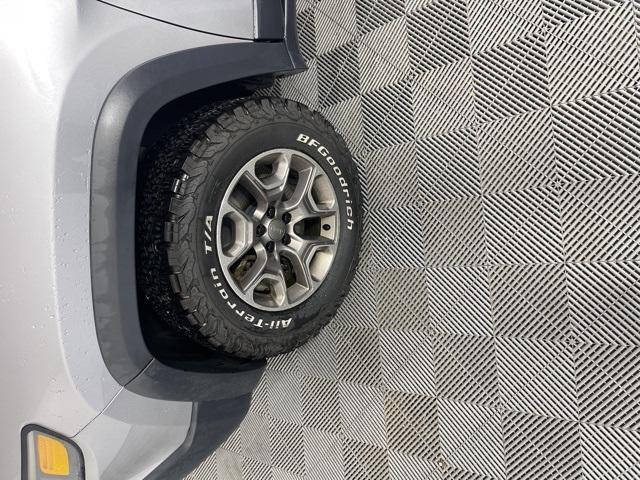 used 2020 Jeep Cherokee car, priced at $14,995