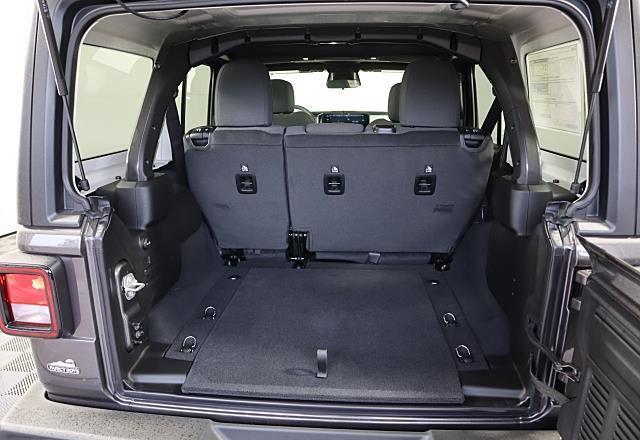 new 2026 Jeep Wrangler car, priced at $46,562