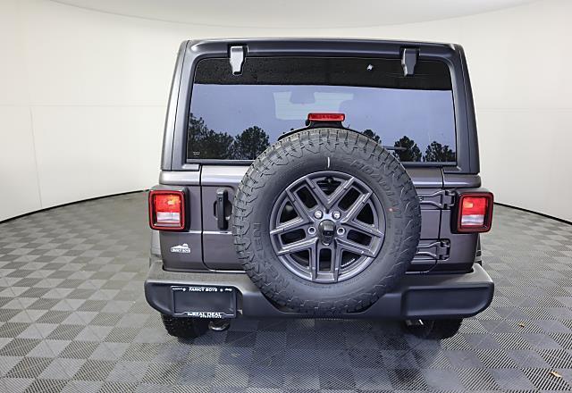 new 2026 Jeep Wrangler car, priced at $46,562