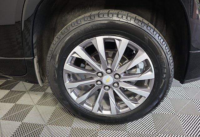 used 2022 Chevrolet Traverse car, priced at $32,995