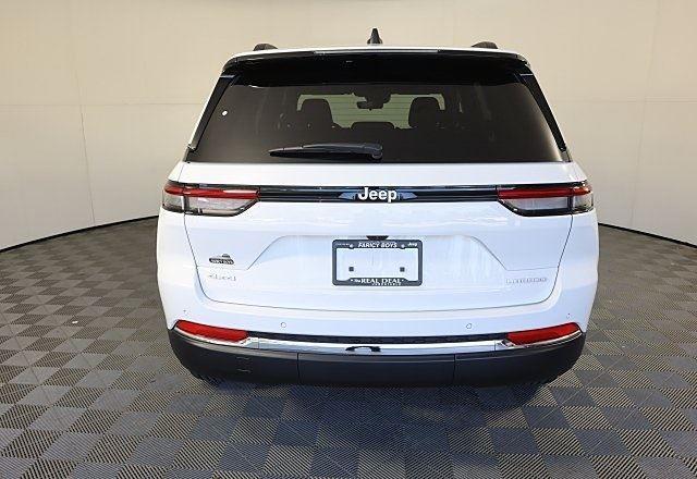 new 2025 Jeep Grand Cherokee car, priced at $35,795