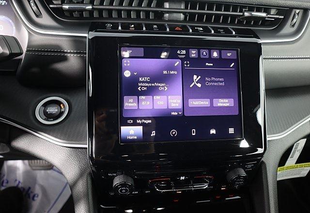 new 2025 Jeep Grand Cherokee car, priced at $35,795