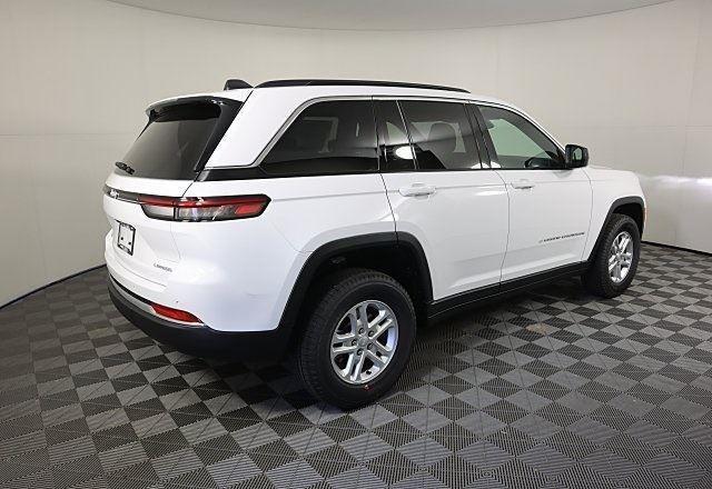 new 2025 Jeep Grand Cherokee car, priced at $35,795