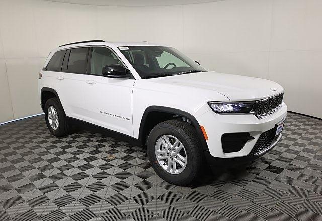 new 2025 Jeep Grand Cherokee car, priced at $35,795