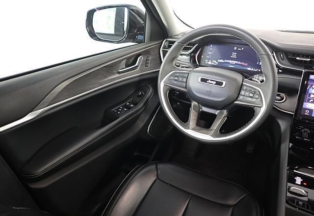 used 2024 Jeep Grand Cherokee 4xe car, priced at $33,495