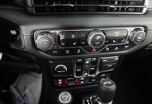 new 2025 Jeep Wrangler car, priced at $65,818