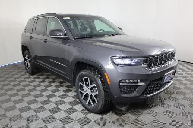 new 2025 Jeep Grand Cherokee car, priced at $42,903