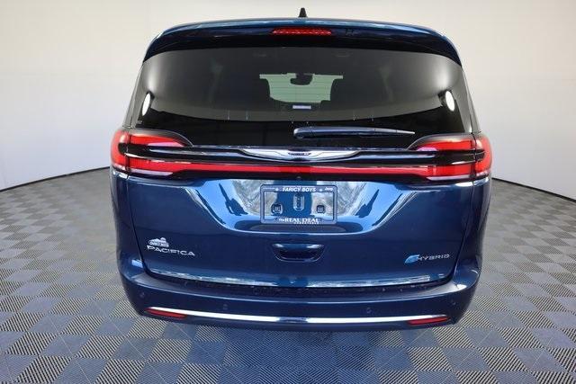 new 2025 Chrysler Pacifica Hybrid car, priced at $39,525