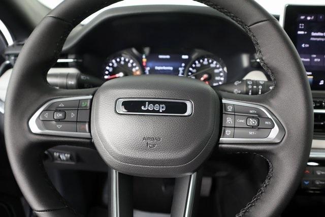 new 2025 Jeep Compass car, priced at $31,995