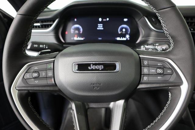 new 2025 Jeep Grand Cherokee car, priced at $34,627